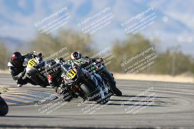 media/Dec-07-2025-CVMA (Sun) [[3e7d2de5dc]]/Race 12- Formula 40 MW and LW/